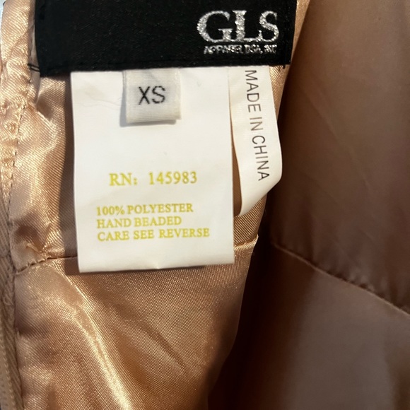 Neutral color prom dress - Picture 5 of 6